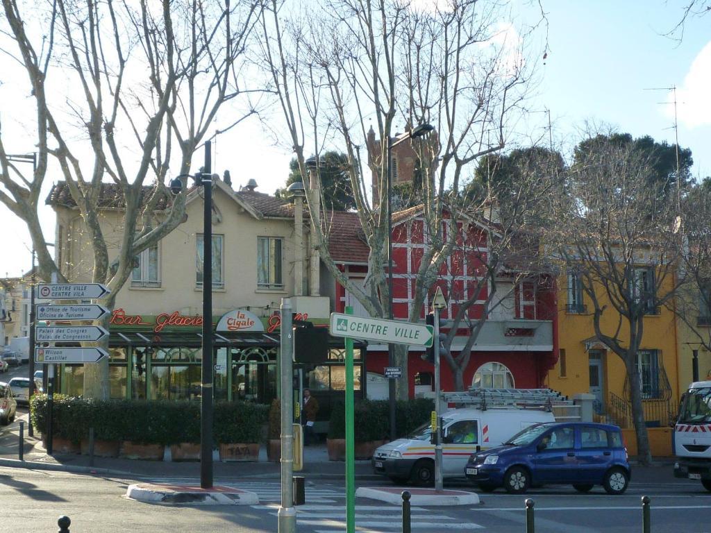 Hotel La Cigale 2*